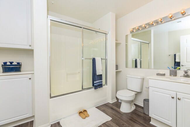 Building Photo - Laurel Canyon Apartment Homes