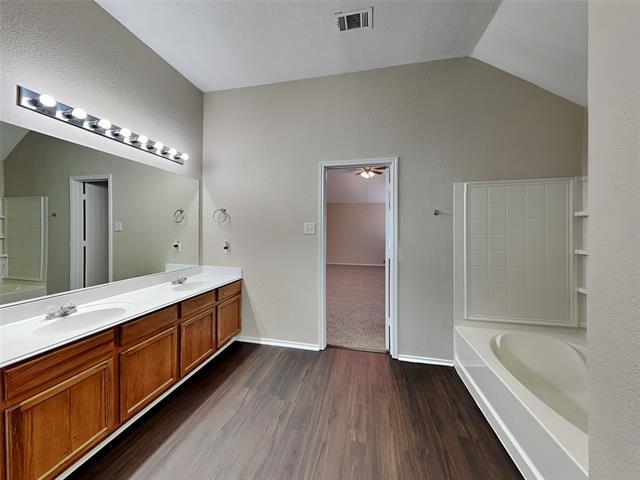 Building Photo - 2707 Whisper Ct