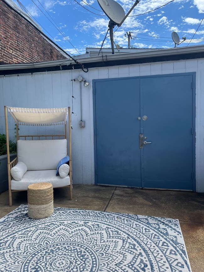 Building Photo - 401 S Ann St