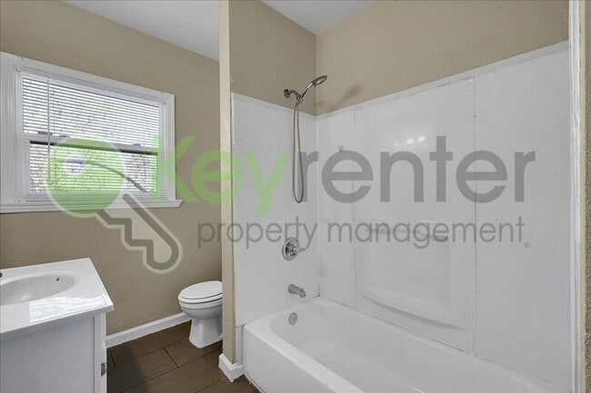 Building Photo - 3100 1st Ave