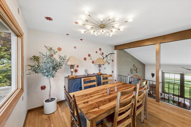 Building Photo - 4 E Noyes St