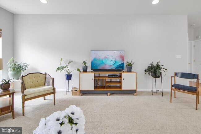 Building Photo - 115 Richard Dr SE