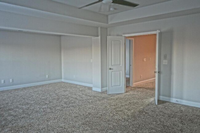 Building Photo - 4216 Textile Ln