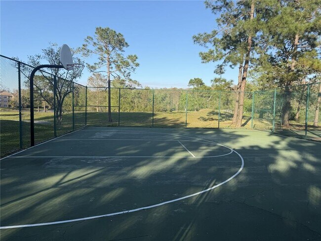 Building Photo - 13839 Fairway Island Dr