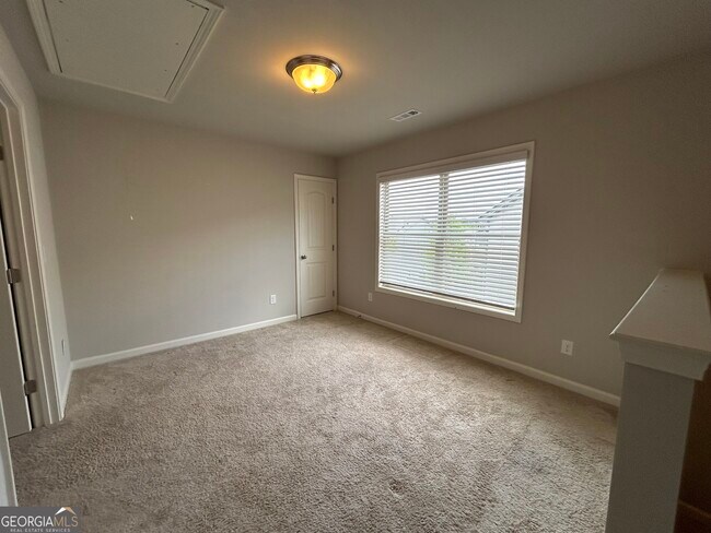 Building Photo - 4215 Cordova Ln