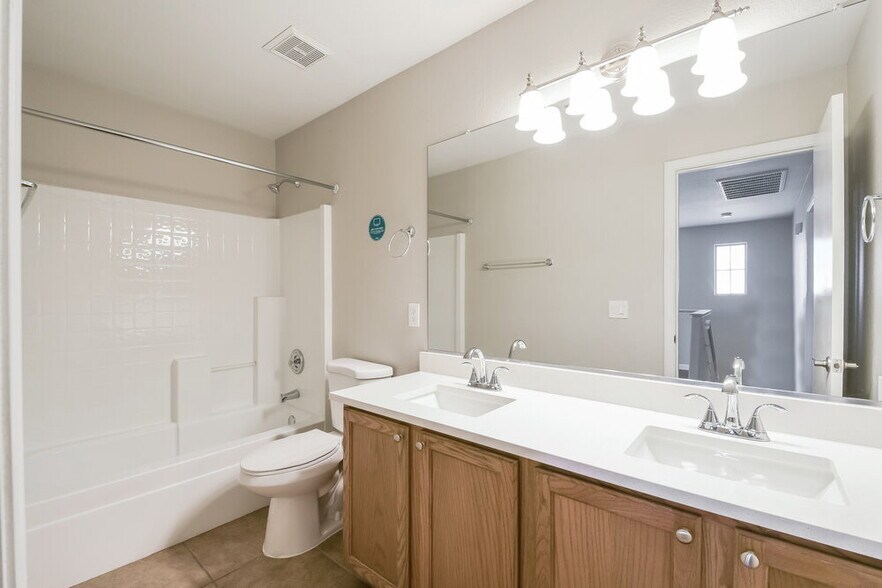 Building Photo - 3915 W Buckskin Trail