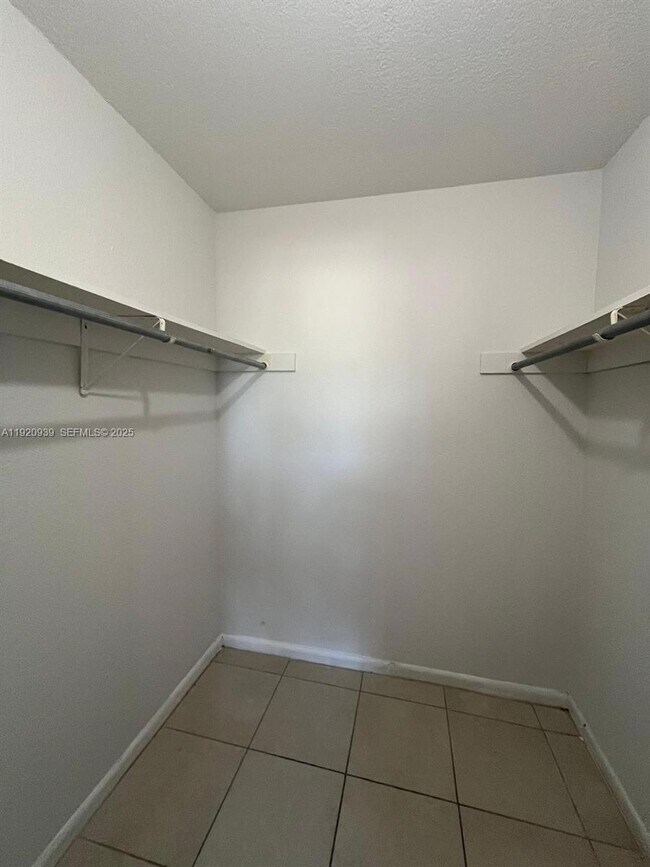 Building Photo - 4160 NW 21st St