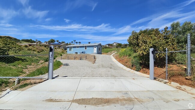 Building Photo - 1446 Carrio Dr