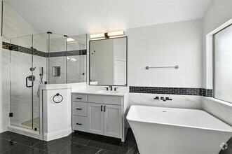 Building Photo - 6748 San Fernando
