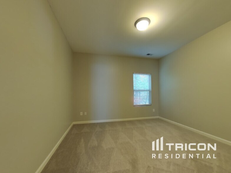 Building Photo - 114 Temperence Way