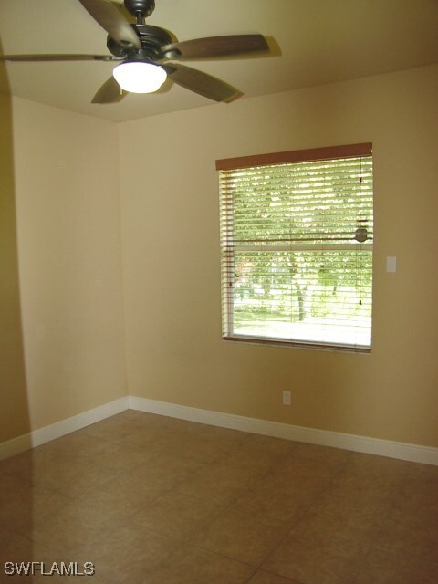 Building Photo - 1009 SW 33rd Terrace