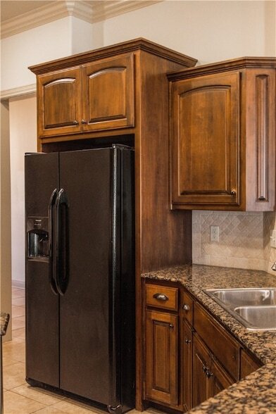 Building Photo - 3778 Prince Philipe St