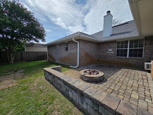 Building Photo - 9342 Pouder Ln