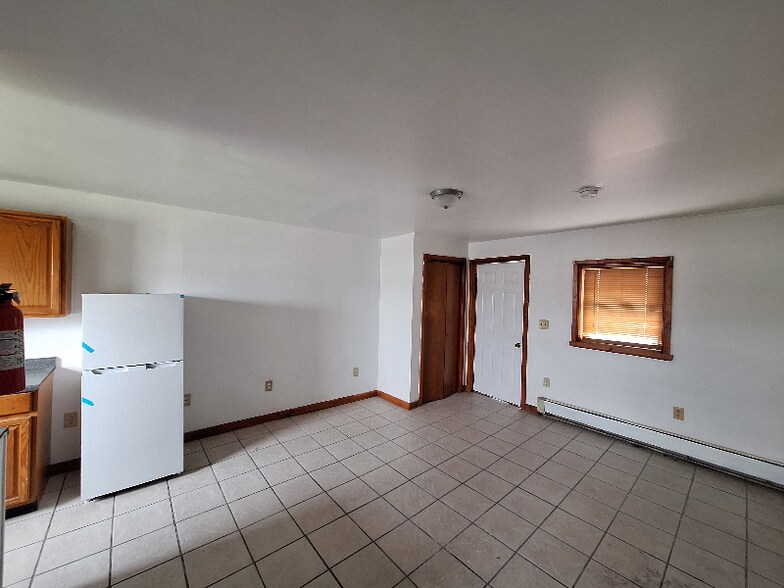 Building Photo - 2071 Ulster Ave