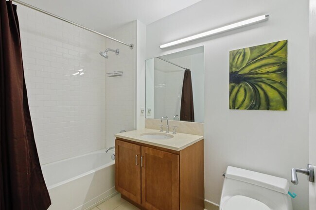 Building Photo - 389 Washington St