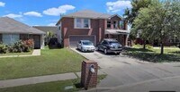 Building Photo - 208 Dakota Ridge Dr