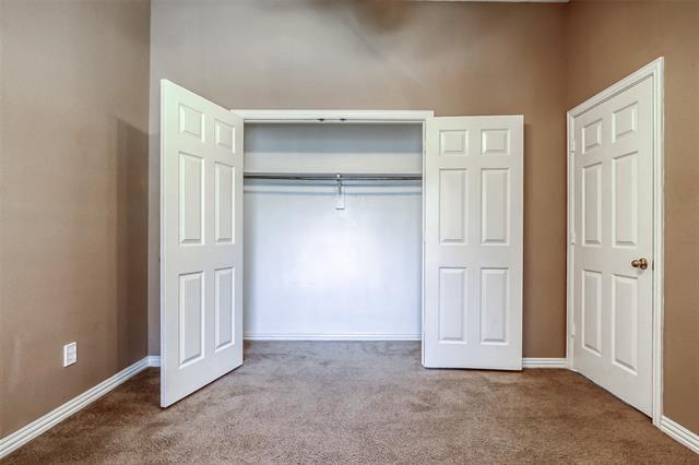 Building Photo - 5717 Belle Chasse Ln