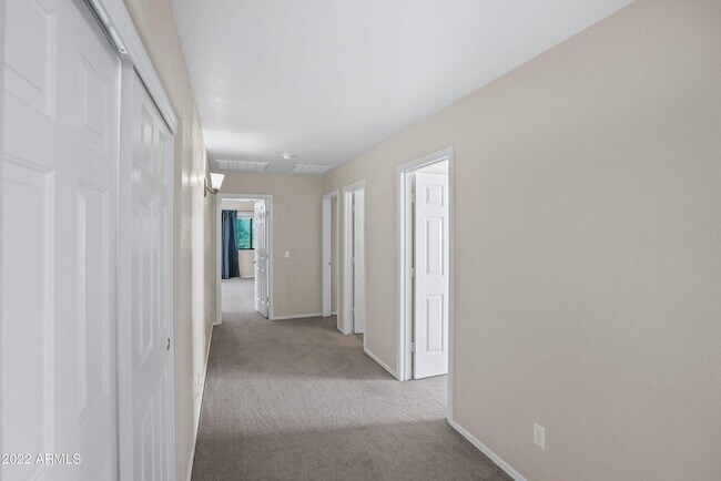 Building Photo - 15422 N 169th Ln