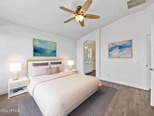 Building Photo - 866 S Cerise