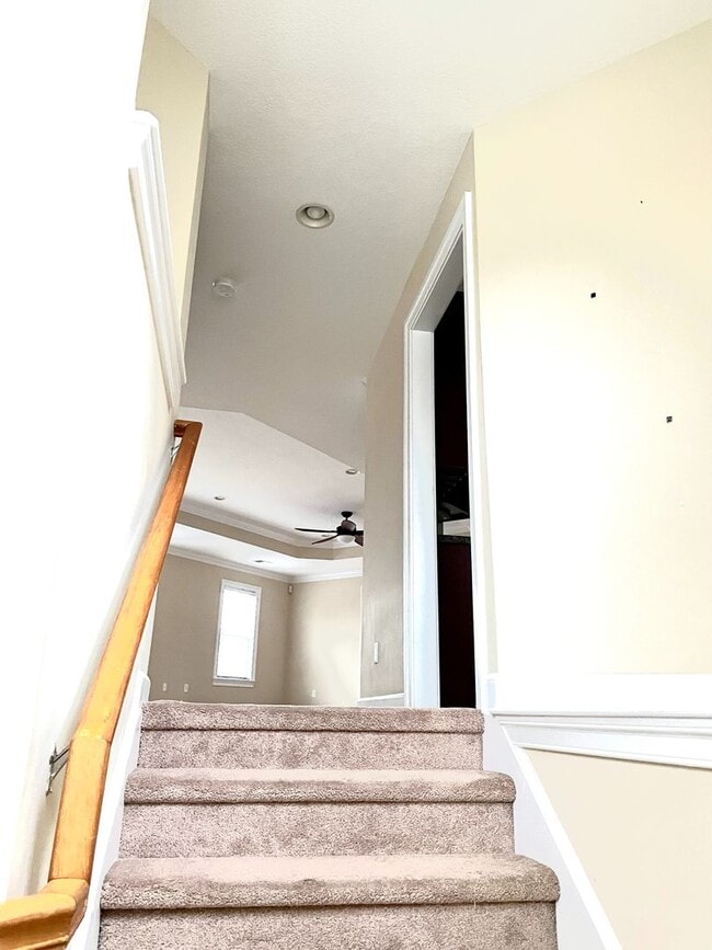 Building Photo - Beautifully Maintained Home in the Heart o...