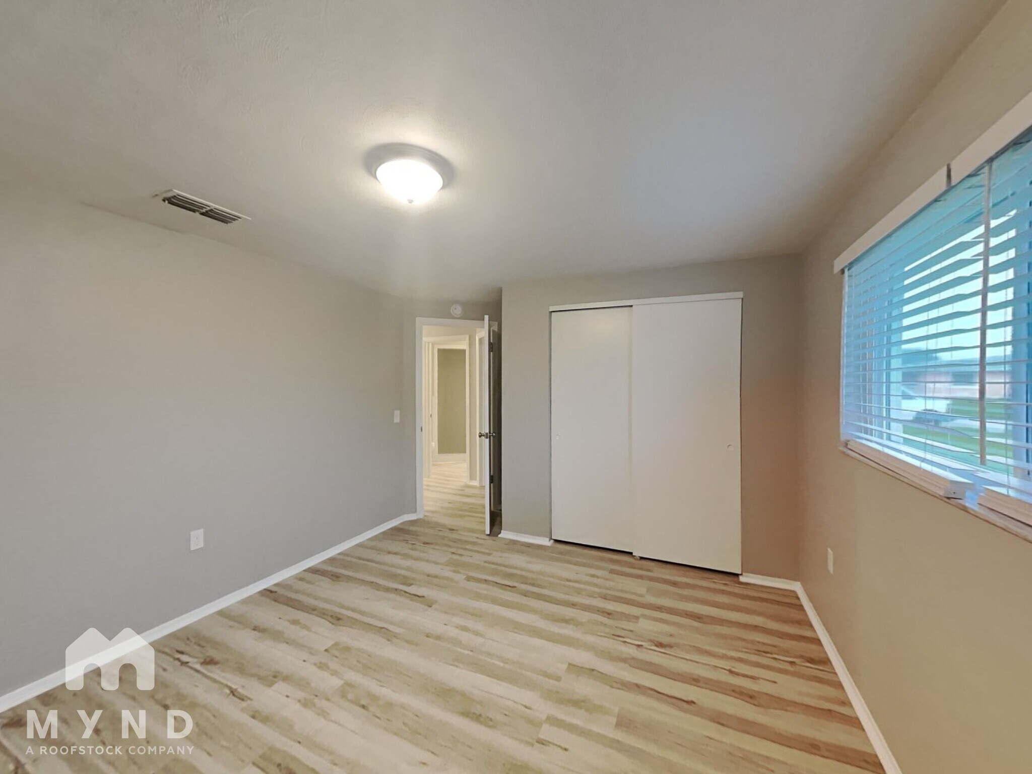 Building Photo - 5801 Elena Dr