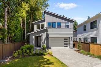 Building Photo - Newer Construction in Avenwood | 5BR Home Near Sammamish Commons