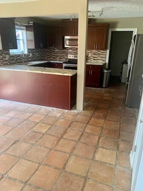 Building Photo - 10815 Cypresswood Dr