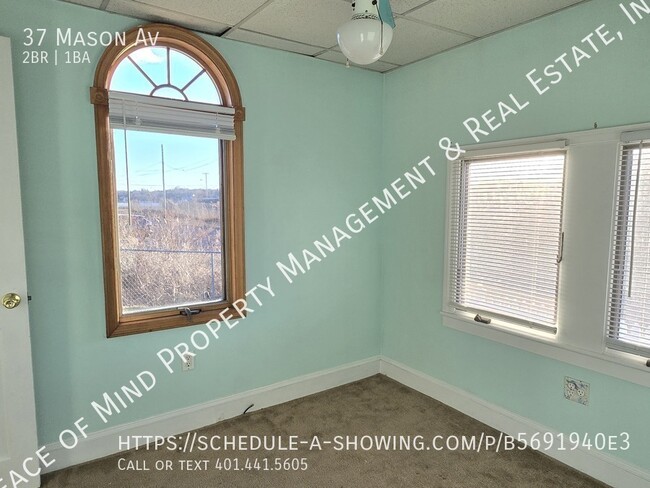 Building Photo - 37 Mason Ave