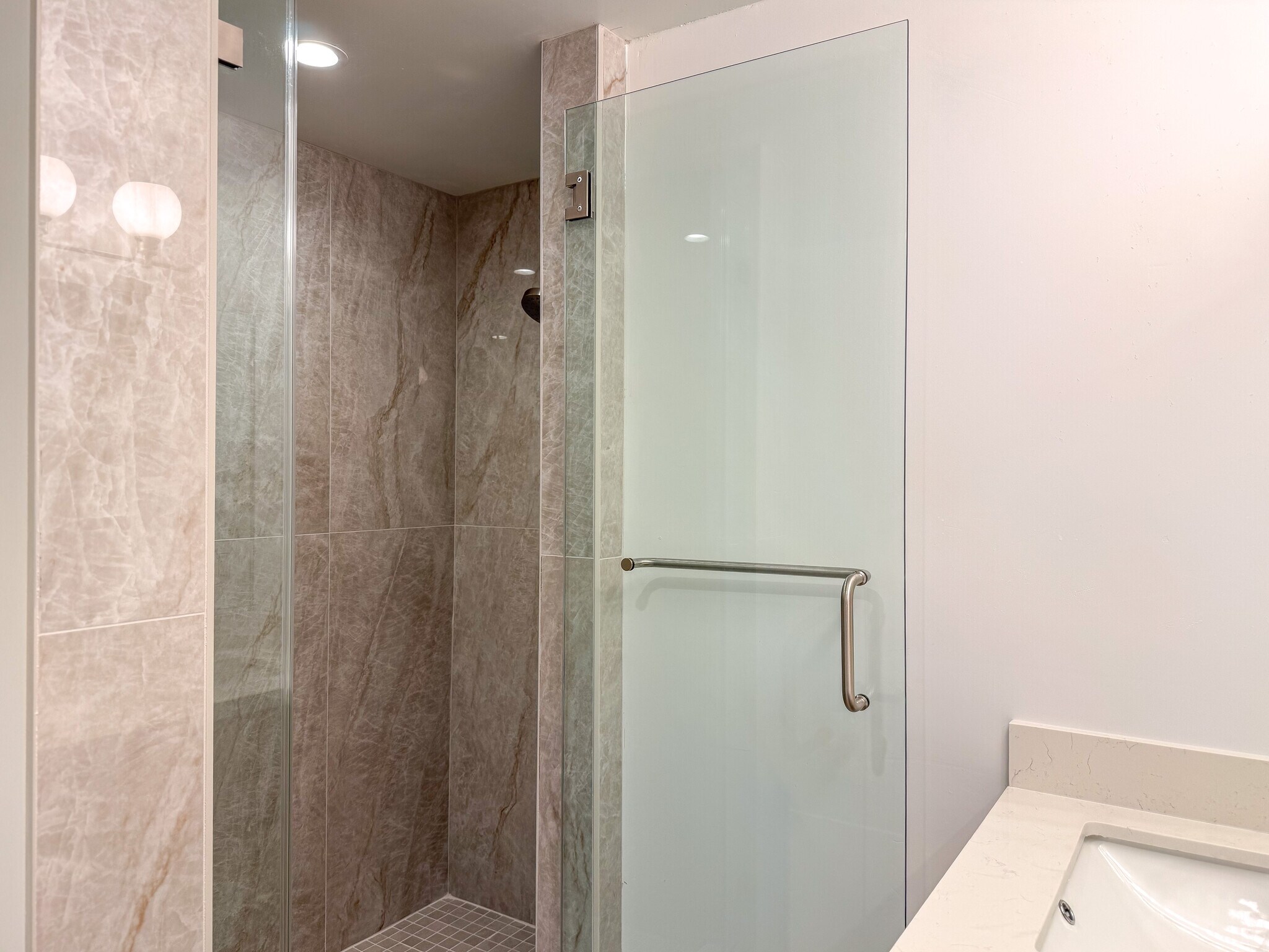 Building Photo - 5935 W 79th St