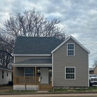 Building Photo - Modern Elegance Meets Comfort – Fully Remo...