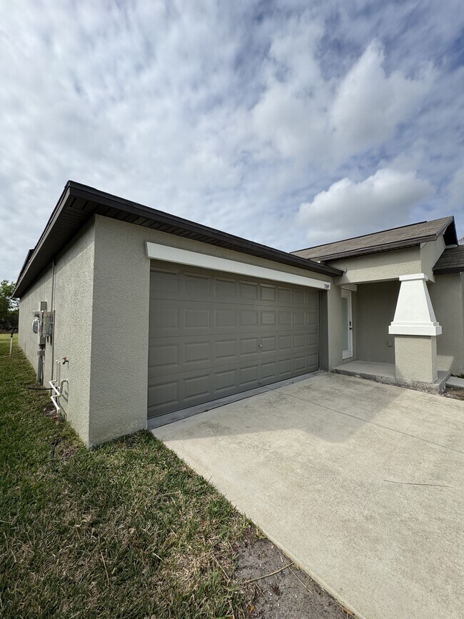 Building Photo - 13009 Majestic Garden Ln