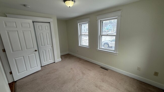 Building Photo - 391 Portland St