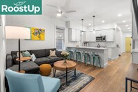 Building Photo - Furnished private bedroom with private ens...