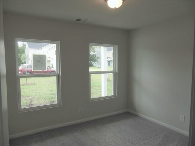 Building Photo - 208 Saddle Brooke Trace