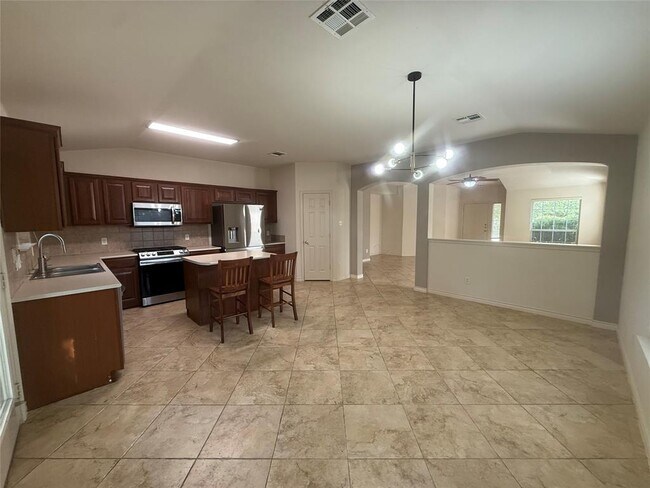 Building Photo - 3314 Blue Ridge Dr