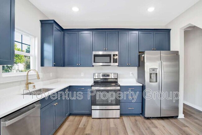 Building Photo - 1020 N D St