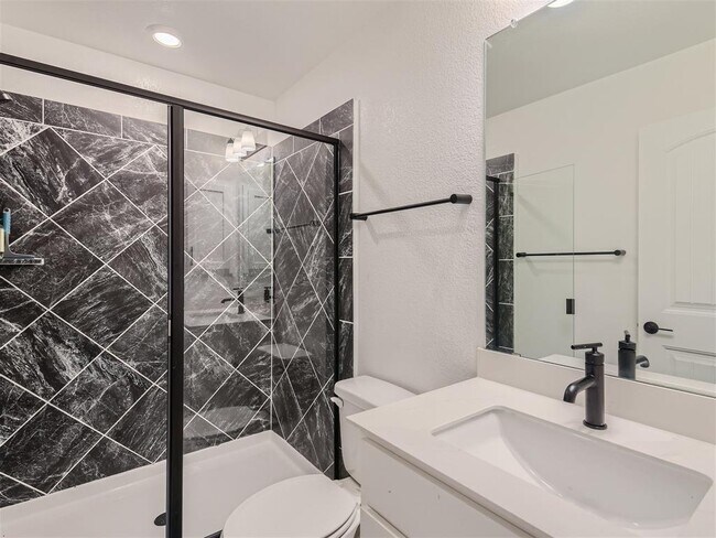 Building Photo - 6521 Carriage Pines Dr