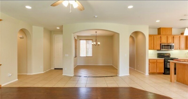 Building Photo - 1027 Lyra Way