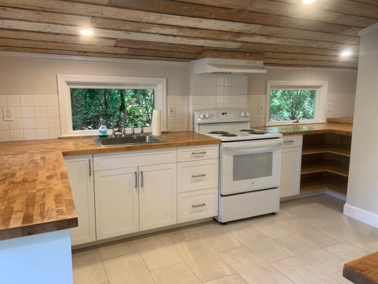 Building Photo - 1 Wheatley Rd