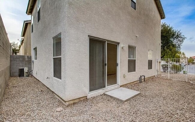 Building Photo - 8819 W Peace Treaty Ave