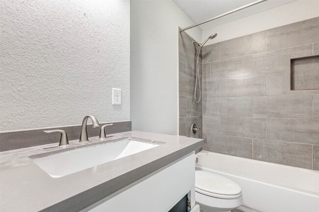 Building Photo - 18526 Fenske Rd