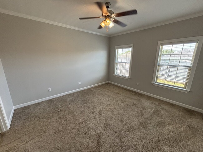 Building Photo - FOR RENT in Dothan, AL!!