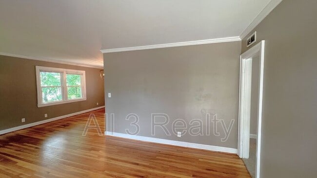 Building Photo - 3505 Pelzer Ave
