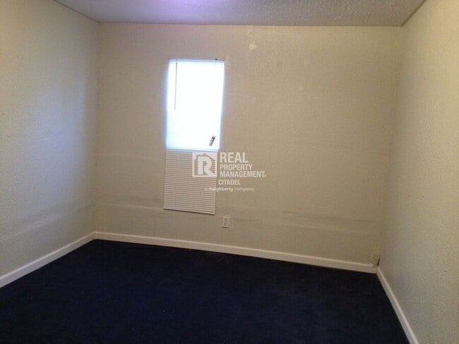 Building Photo - 170 E Claremont-