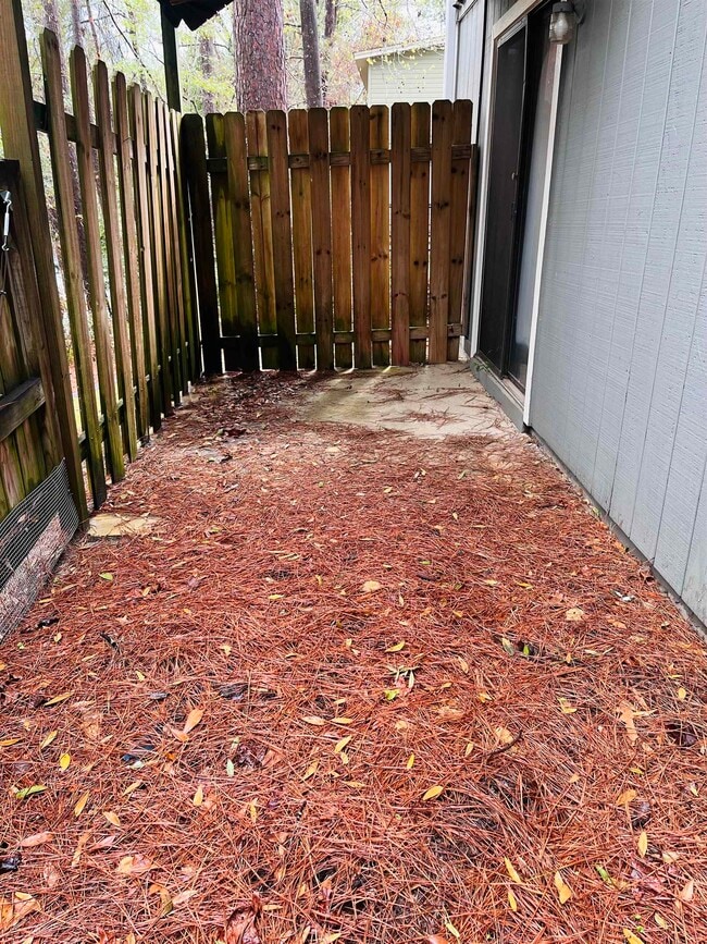 Building Photo - 3732 Donovan Dr