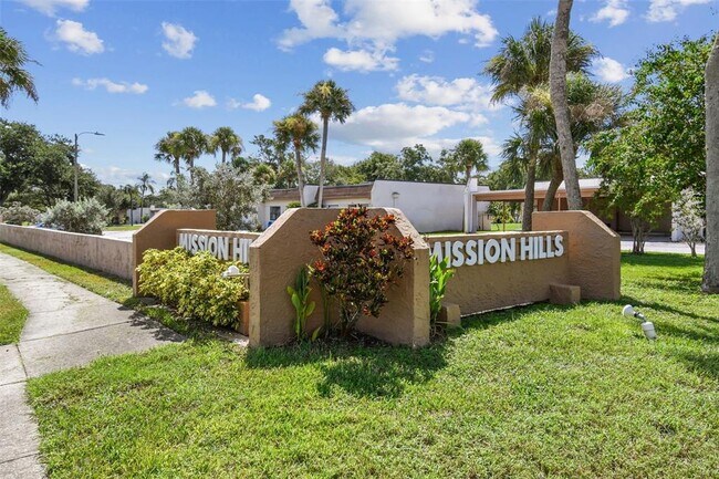 Building Photo - 1285 Mission Hills Blvd