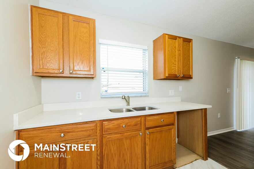 Building Photo - 15 Sawfish Ln