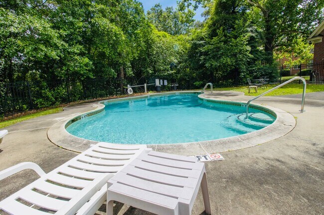 Building Photo - Bright & Modern Renovated 1-Bedroom Condo ...