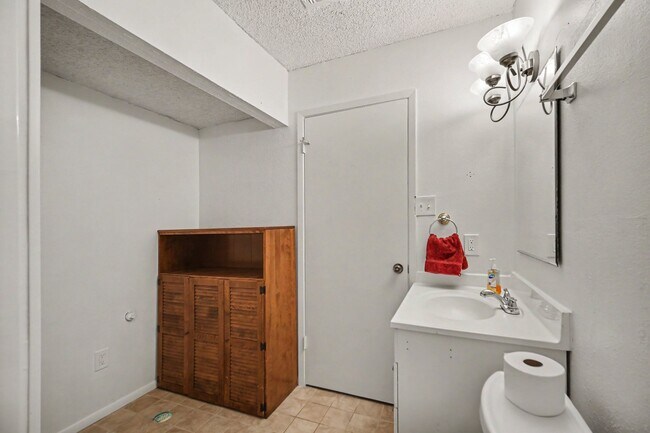 Building Photo - 3150 Windchase Blvd