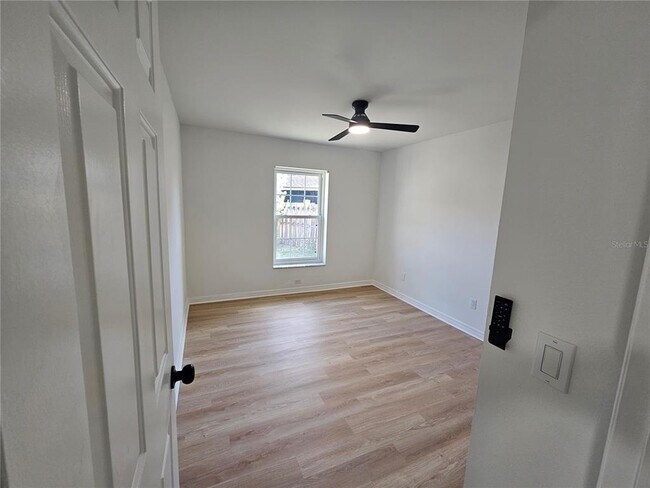 Building Photo - 149 Spring Chase Cir